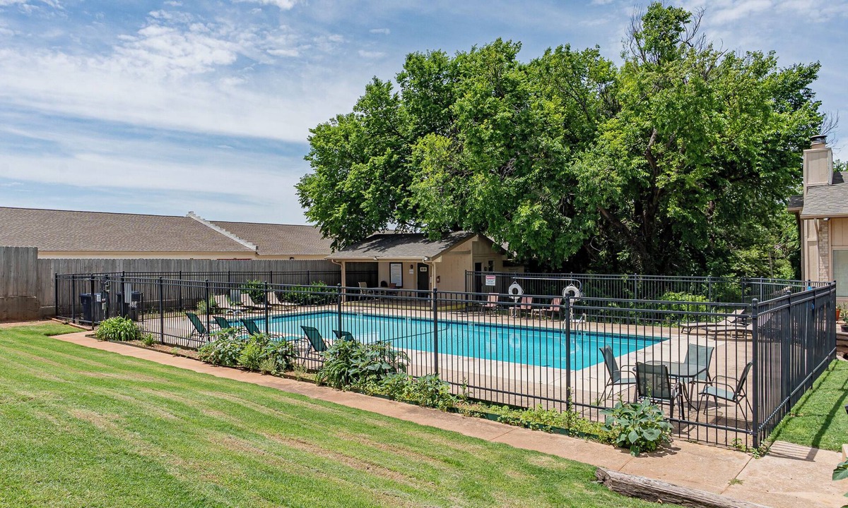 Oklahoma City Condo | 2 Bedroom Condo - Lake Hefner - OKC
