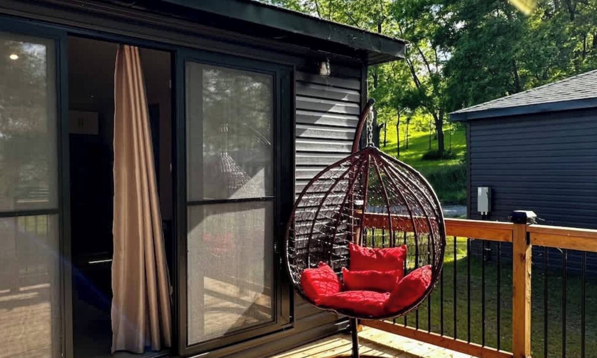 Harwood Cabin | 2 Bedroom Cottage #7: Willow Bay