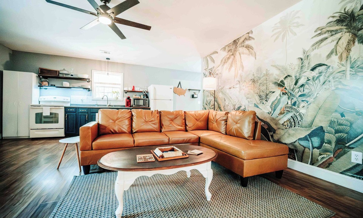 Rogers Cottage | 2 Bedroom Cottage - Boat/Trailer friendly