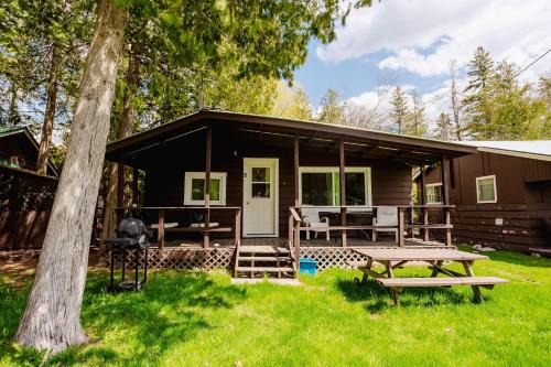Bobcaygeon House | 2-Bedroom Cottage #9 - Ambleside
