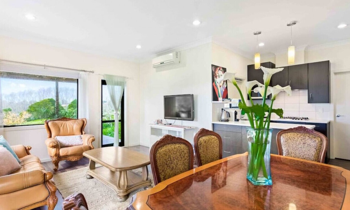 Dairy Flat House | 2 bedroom cottage in a country setting | Parking