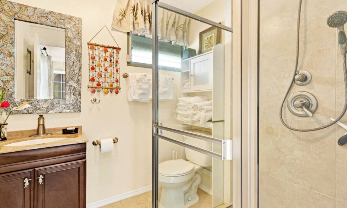 Waimanalo Cottage | 2 Bedroom Cottage With Hot Tub