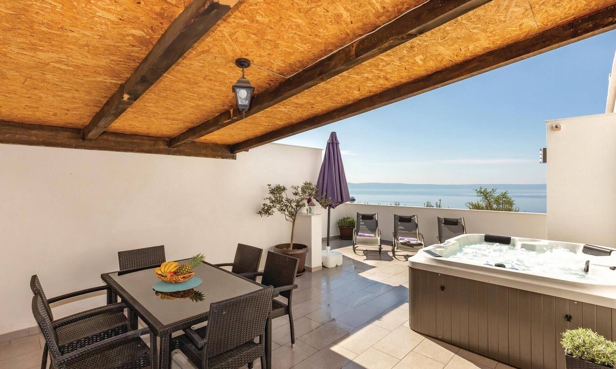 Veliko Brdo Apartment | 2 bedroom cozy apartment in Makarska
