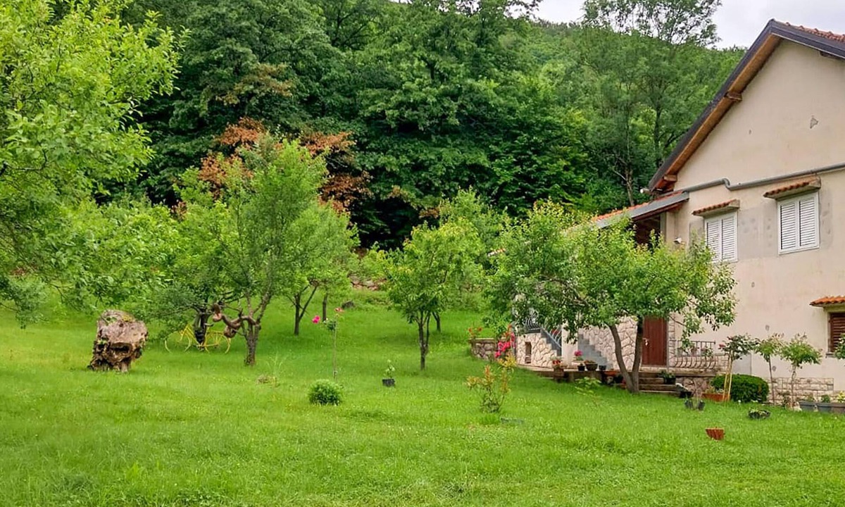 Gracac Apartment | 2 bedroom cozy apartment in Srb