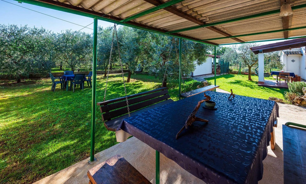 Sisan House | 2 bedroom cozy home in Liznjan
