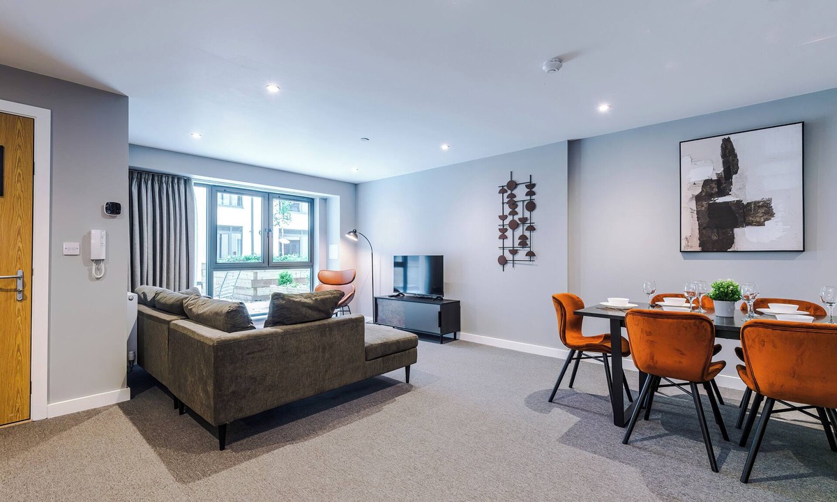 Sheffield Apartment | 2 Bedroom Duplex Apartment