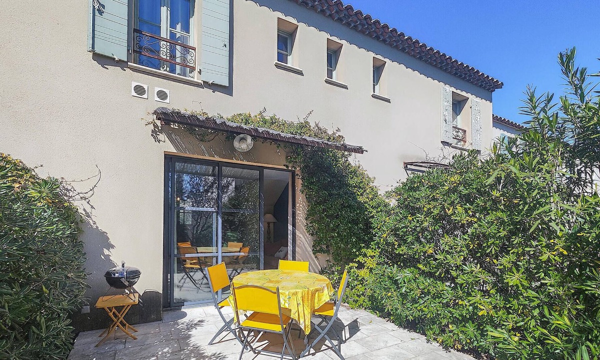 Saint-Laurent-de-la-Cabrerisse House | 2 bedroom awesome home in St.Laurent-de-la-Cabr.