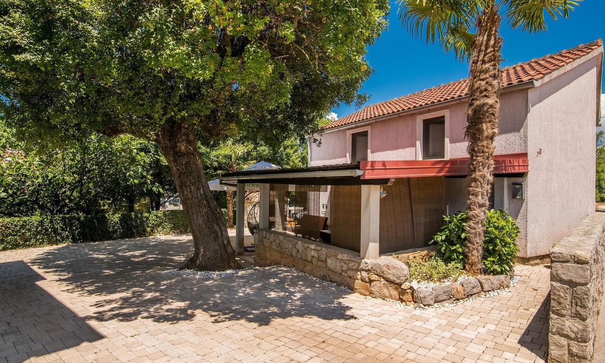 Malinska-Dubasnica House | 2 bedroom gorgeous home in Malinska Dubasnica