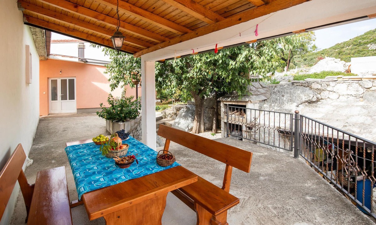 Peracko Blato House | 2 bedroom gorgeous home in Peracko Blato