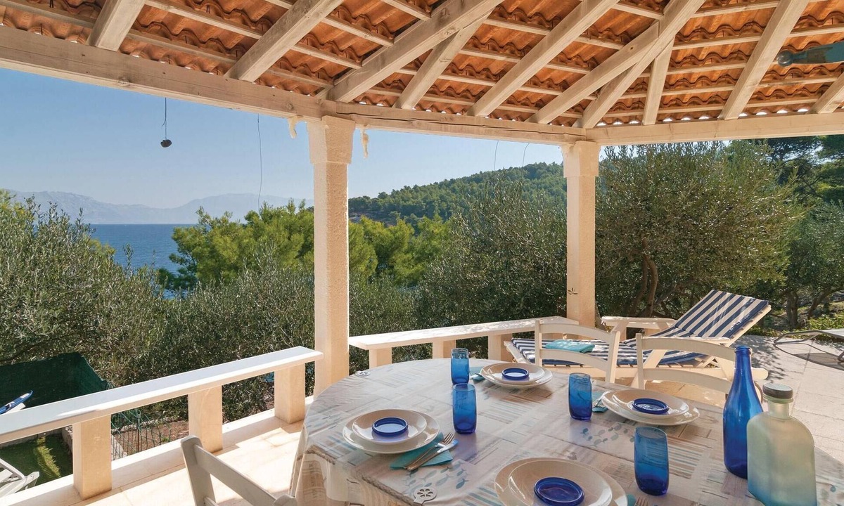 Postira House | 2 bedroom gorgeous home in Postira