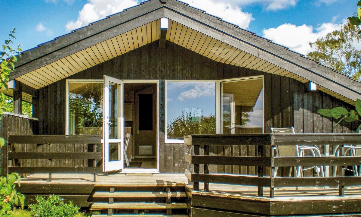 Ronde House | 2 bedroom gorgeous home in Rønde