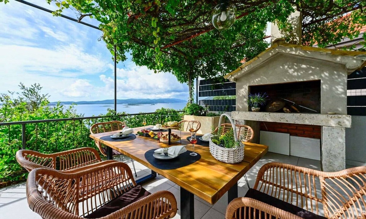 Postup House | 2-Bedroom Holiday Villa Noa