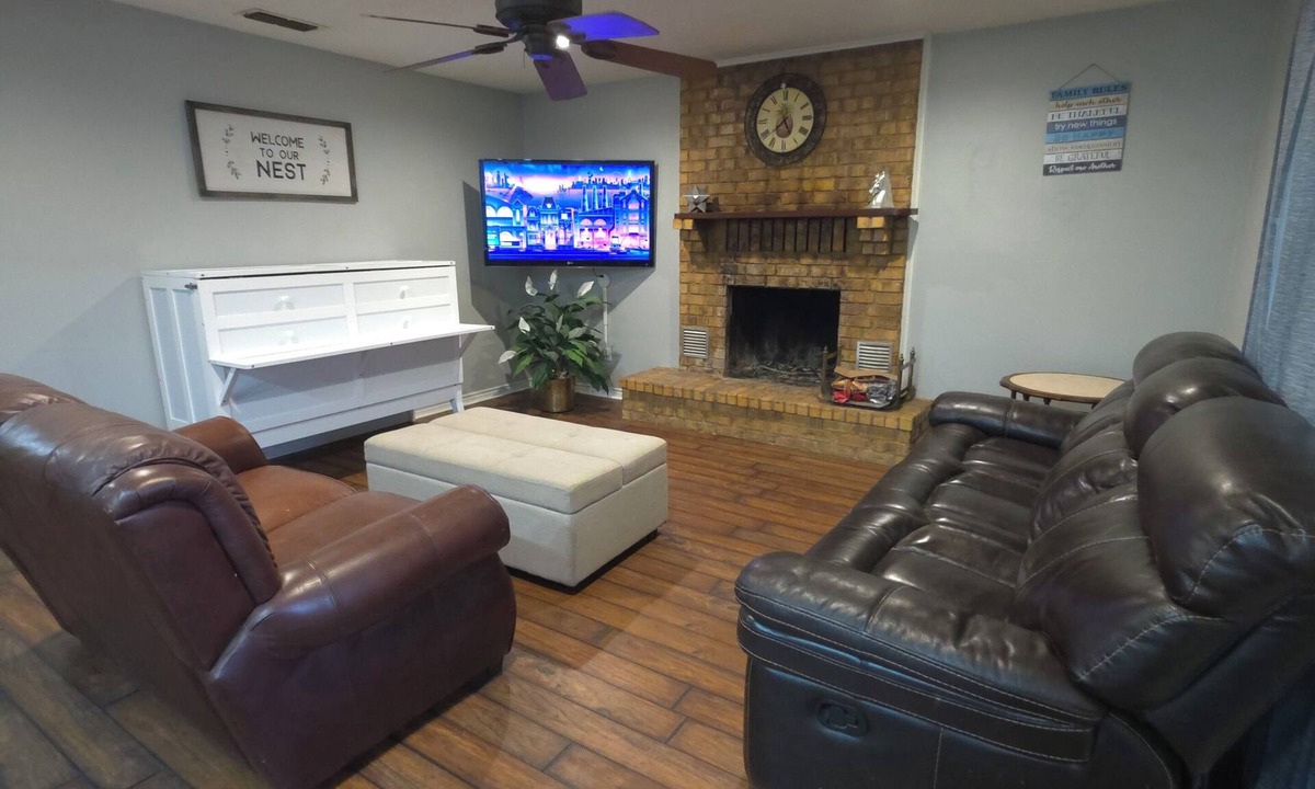 Henderson House | 2 bedroom home with truck and trailer parking. Safe and secluded.