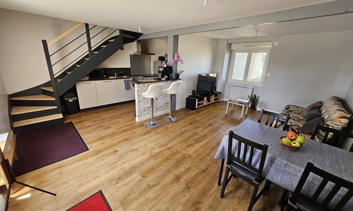 Ancenis House | 2 bedroom house near A11, Logis du Château Rouge
