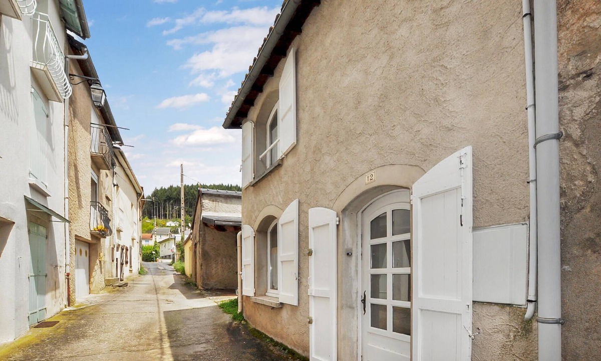 Saint-Jean-du-Bruel House | 2 bedroom lovely home in Saint-Jean-du-Bruel