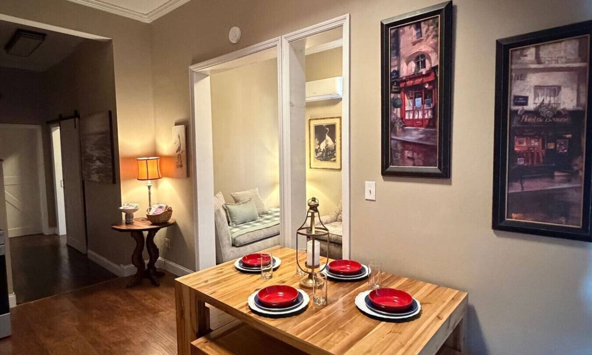 Fourmile Apartment | 2-bedroom loft apartment in adorable Pineville close to Pine Mountain State Park