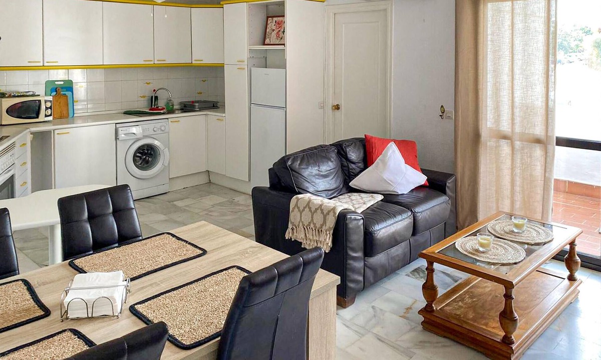 Estepona Apartment | 2 bedroom lovely apartment in Estepona