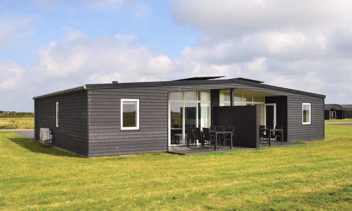 Sondervig House | 2 bedroom lovely home in Ringkøbing