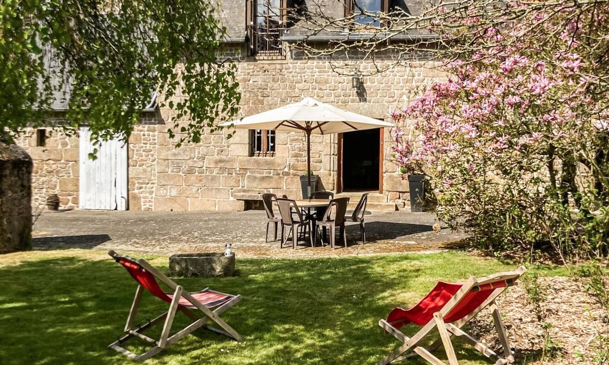 Parigne House | 2 bedroom lovely home in Parigné