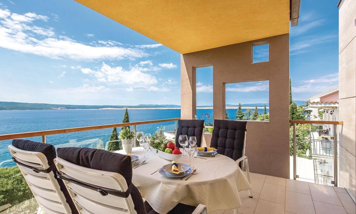 Dramalj Apartment | 2 bedroom nice apartment in Crikvenica