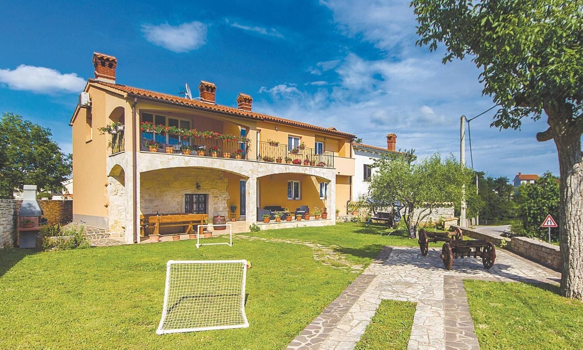 Orbanici Apartment | 2 bedroom nice apartment in Orbanici