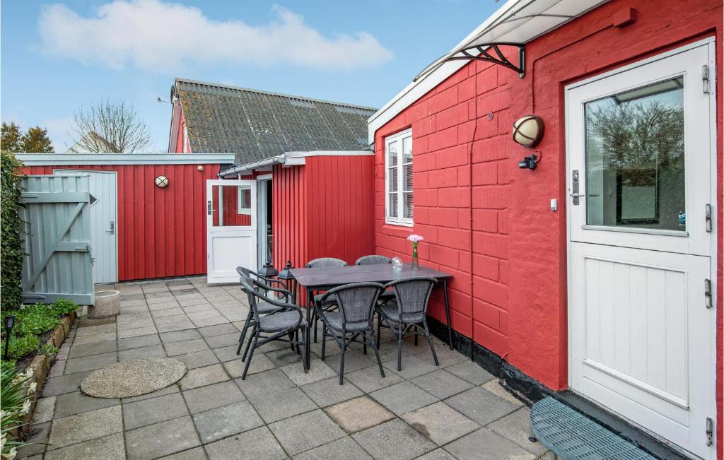 Snogebaek Apartment | 2 Bedroom Nice Apartment In Nexø