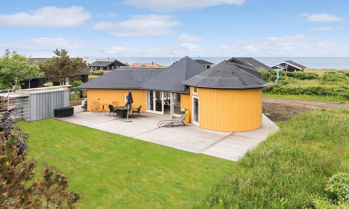 Frederikshavn House | 2 bedroom pet friendly home in Frederikshavn