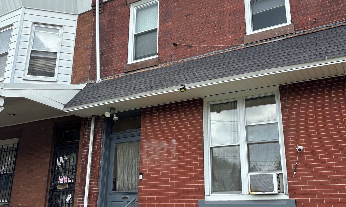Olney-Oak Lane Apartment | 2 bedroom, Pet friendly near Einstein Hospital