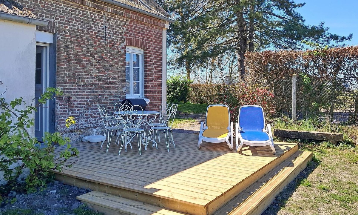 Ponthoile House | 2 bedroom pet friendly home in Ponthoile