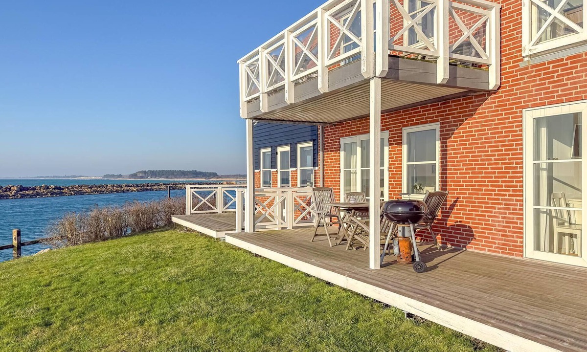 Borre Apartment | 2 bedroom pet friendly apartment in Borre