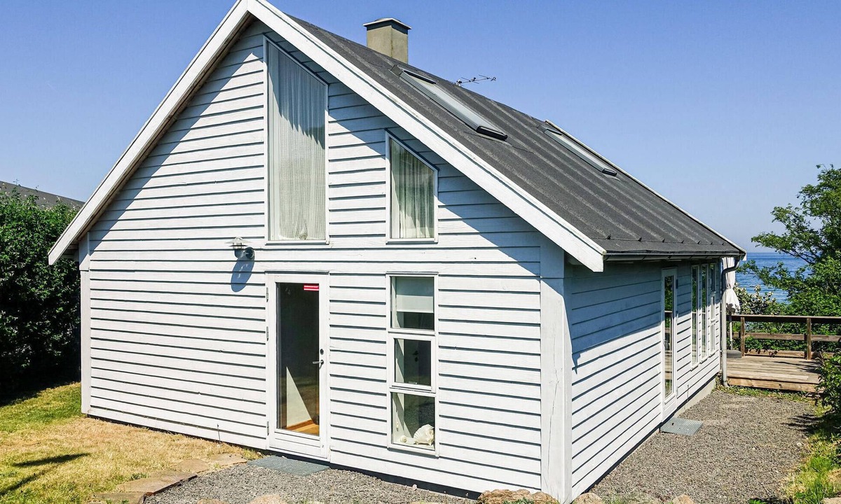 Sandkaas House | 2 bedroom pet friendly home in Allinge