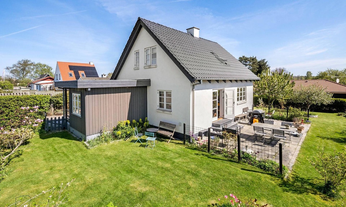 Hornbaek House | 2 bedroom pet friendly home in Hornbæk
