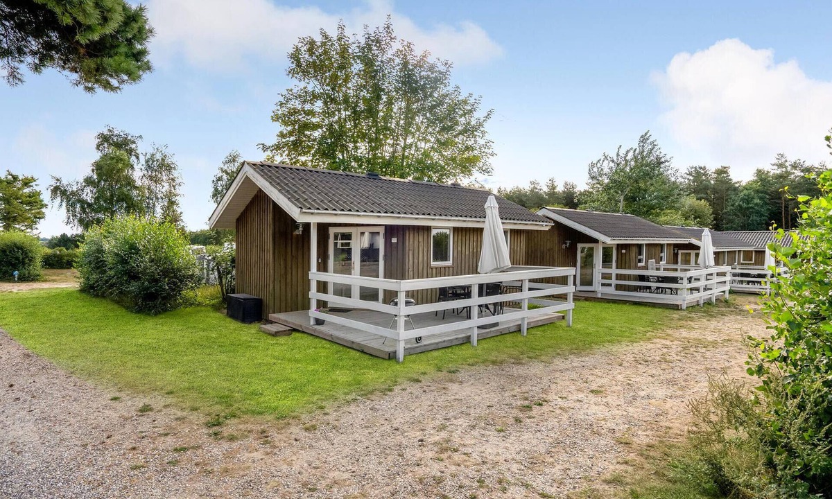 Ristinge House | 2 bedroom pet friendly home in Humble