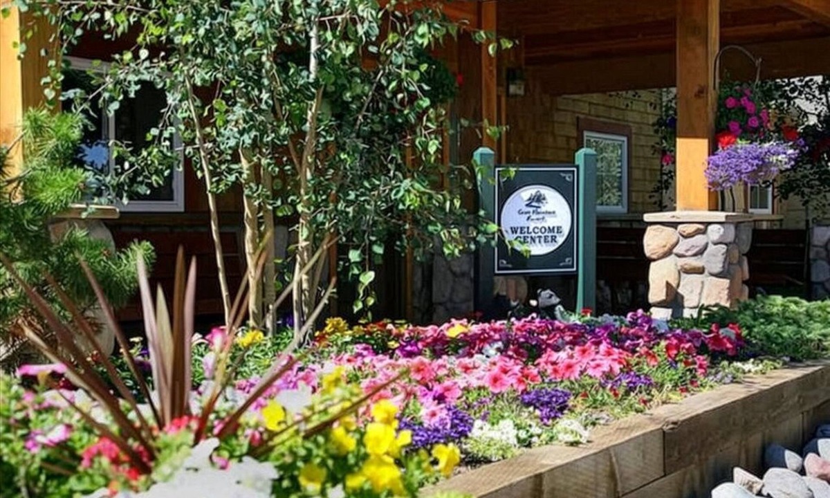 Summit Cove Resort | 2-bedroom plus loft in lovely Dillon with fabulous mountain views