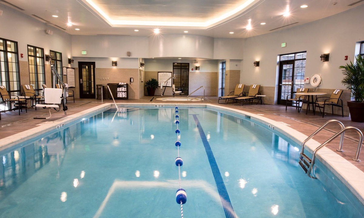 Newtonville Condo | 2 Bedroom | Pool + Hot Tub Access + Breakfast