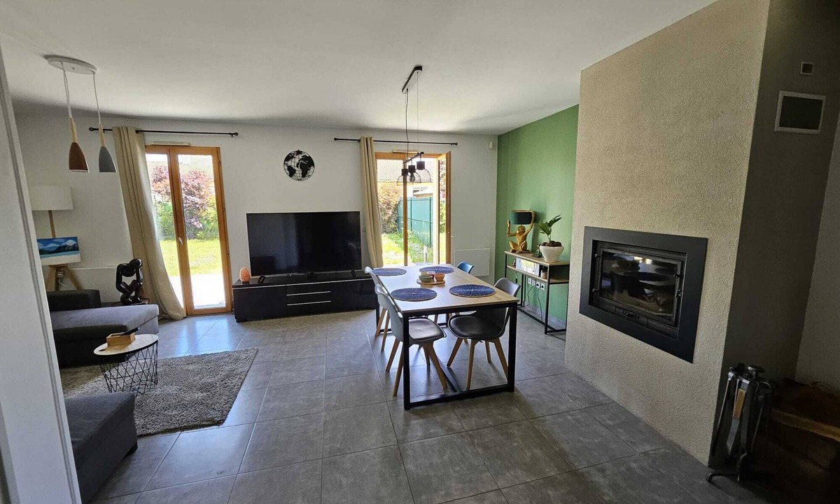 Villers-Cotterets House | 2 Bedroom Private vacation home