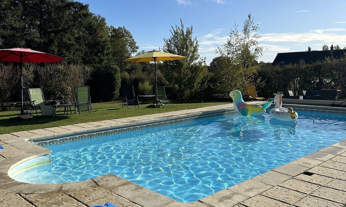 Monteaux Cottage | 2 Bedroom Private vacation home in Monteaux