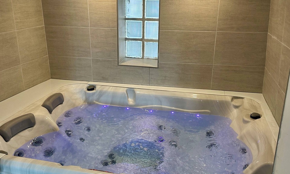 Amboise House | 2 Bedroom Private vacation home in Amboise