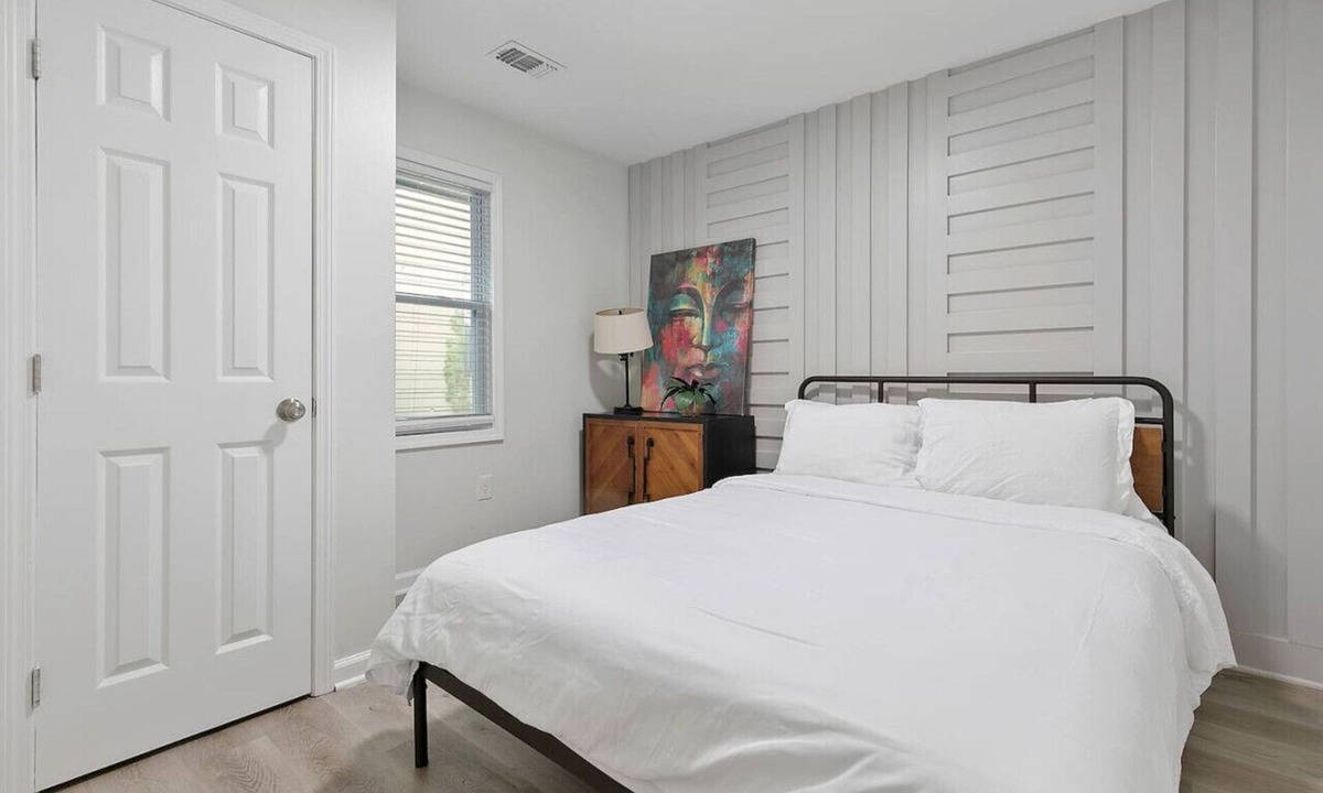 Clarkdale Apartment | 2 bedroom Rustic Duplex-Free Parking