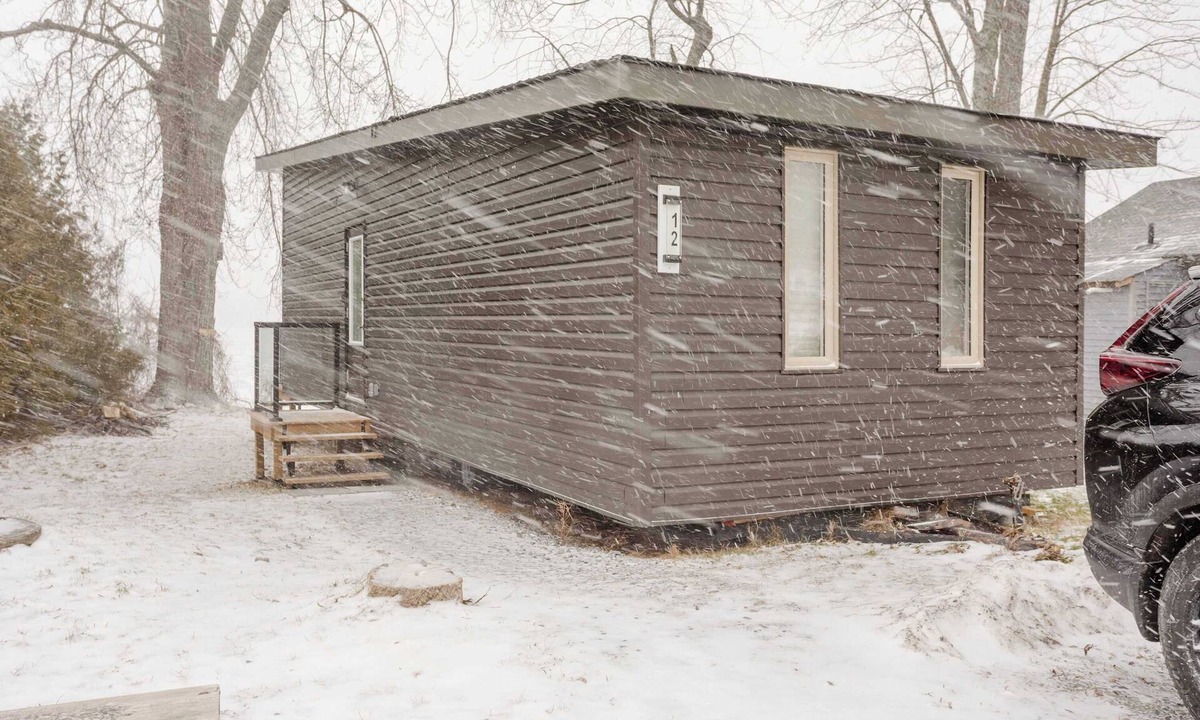 Harwood House | 2-Bedroom RV Camper Cottage on Rice Lake (#12)