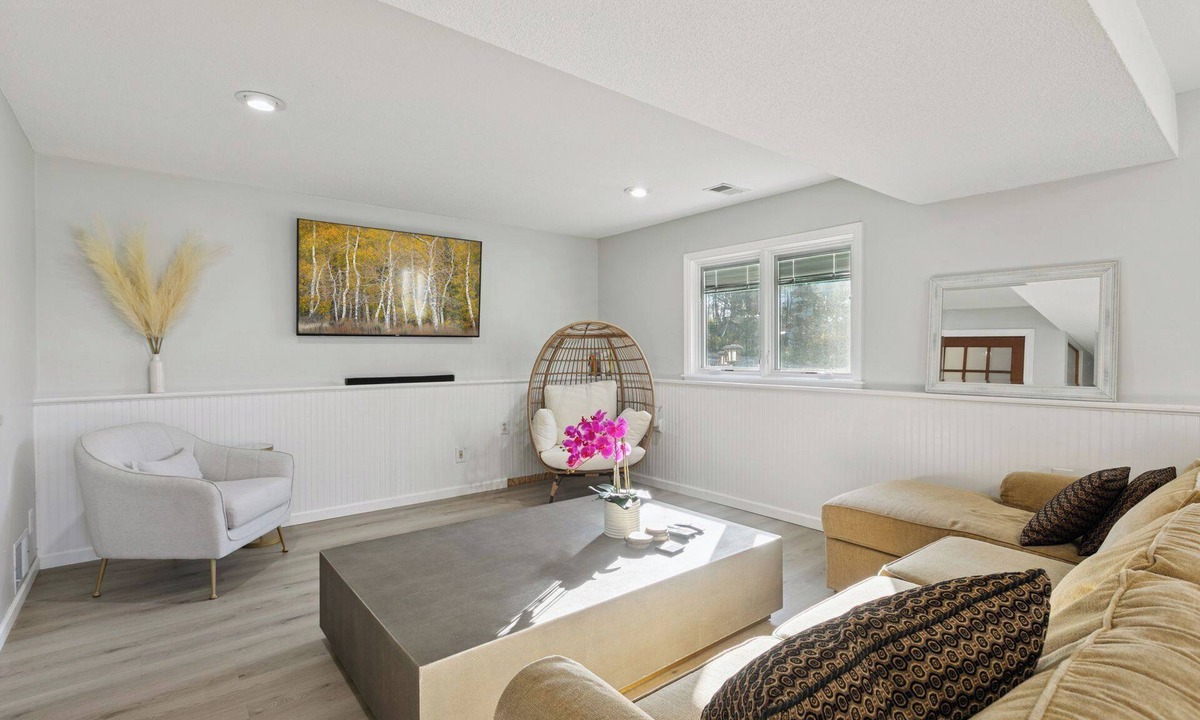 Plymouth House | 2-Bedroom Spa Retreat with Hot Tub near Lake