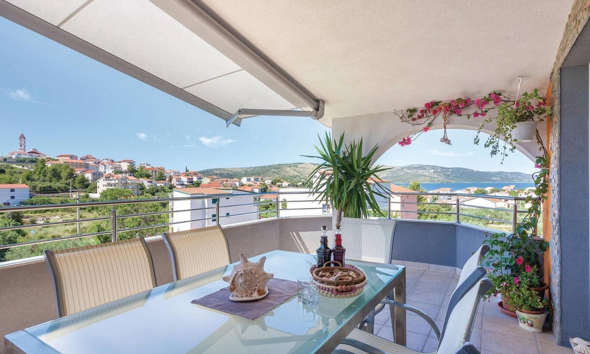 Seget Vranjica Apartment | 2 bedroom stunning apartment in Seget Vranjica