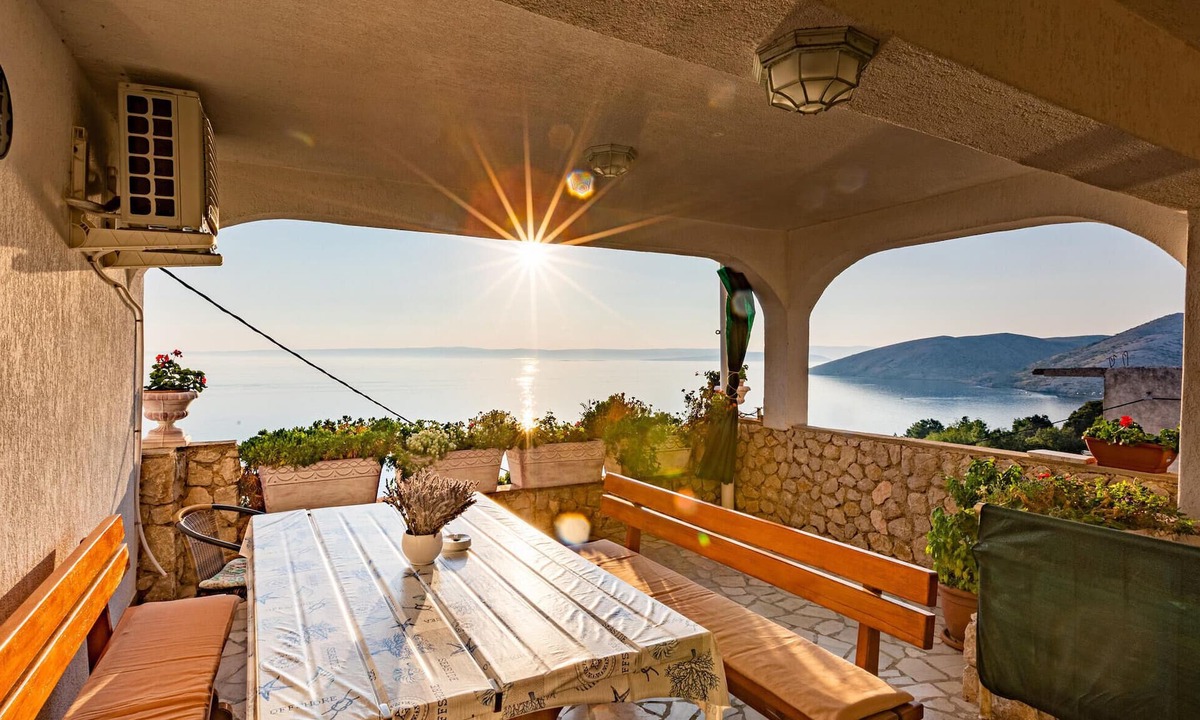Stara Baska Apartment | 2 bedroom stunning apartment in Stara Baska