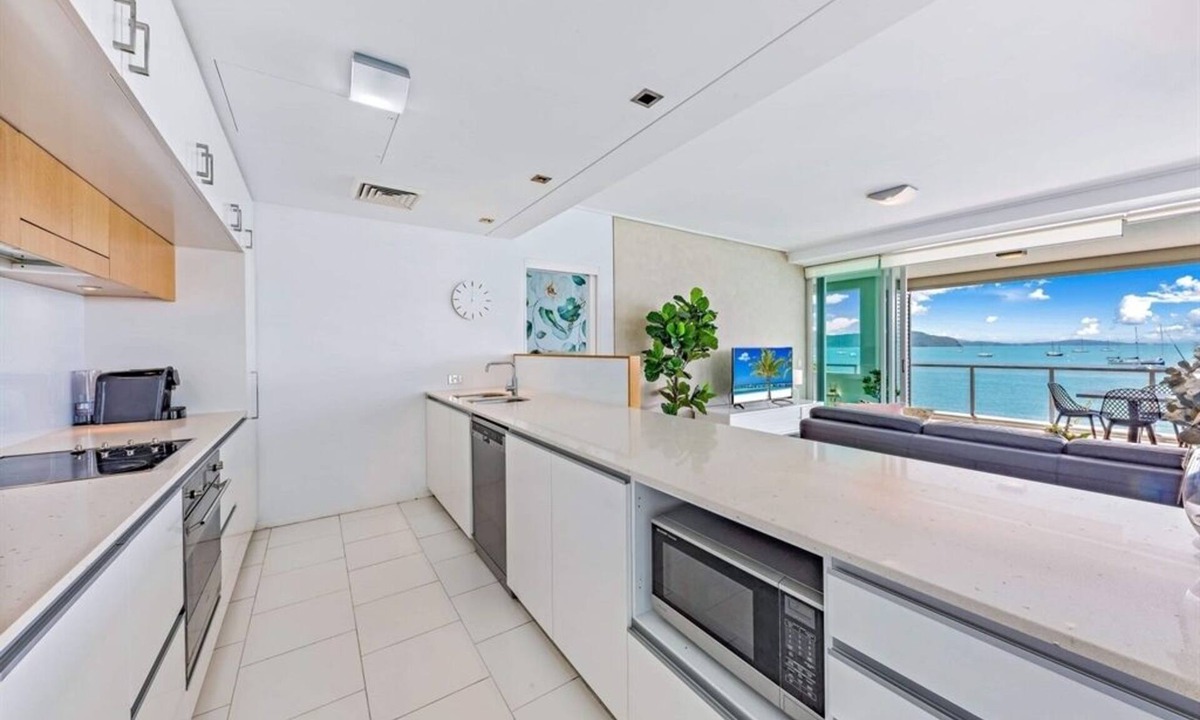 Airlie Beach Apartment | 2 Bedroom Superior Apartment