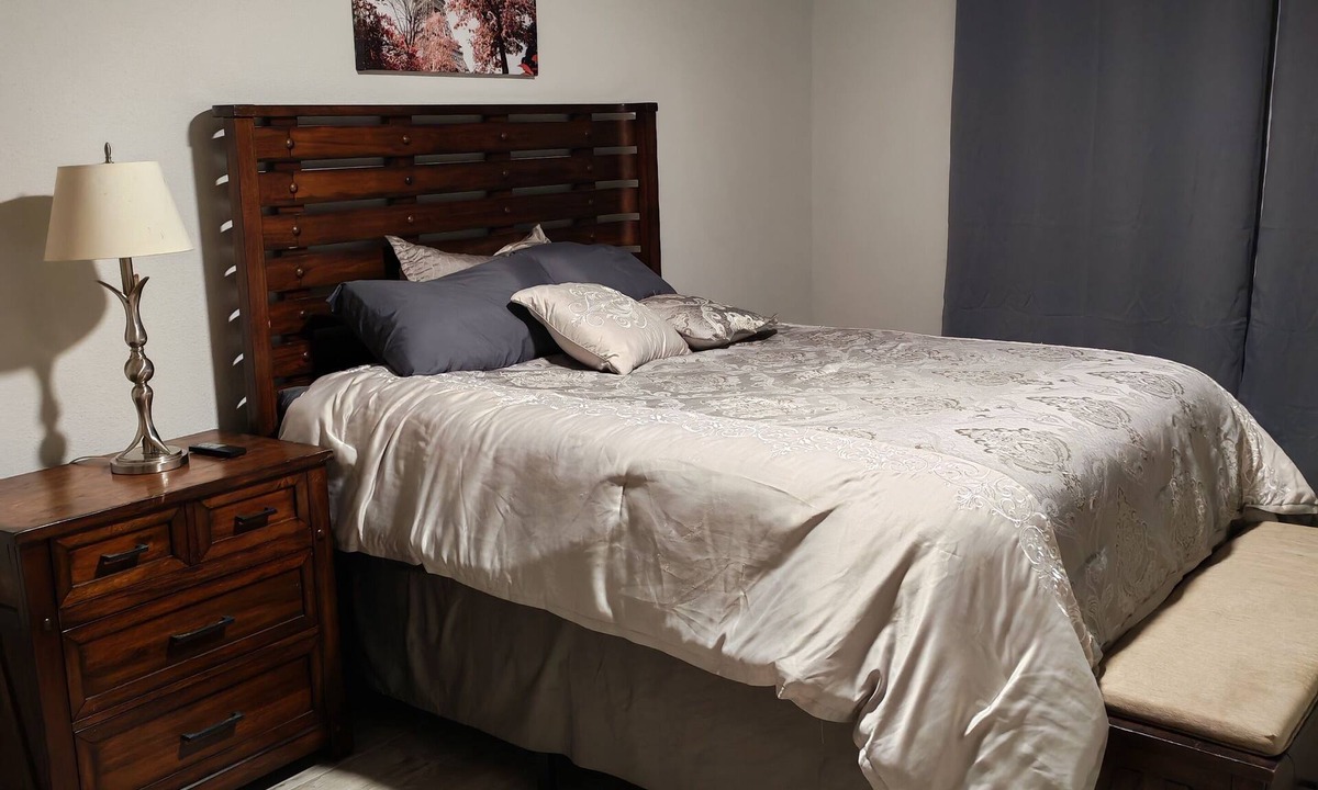Mount Houston House | 2-bedroom Townhouse Cheap!