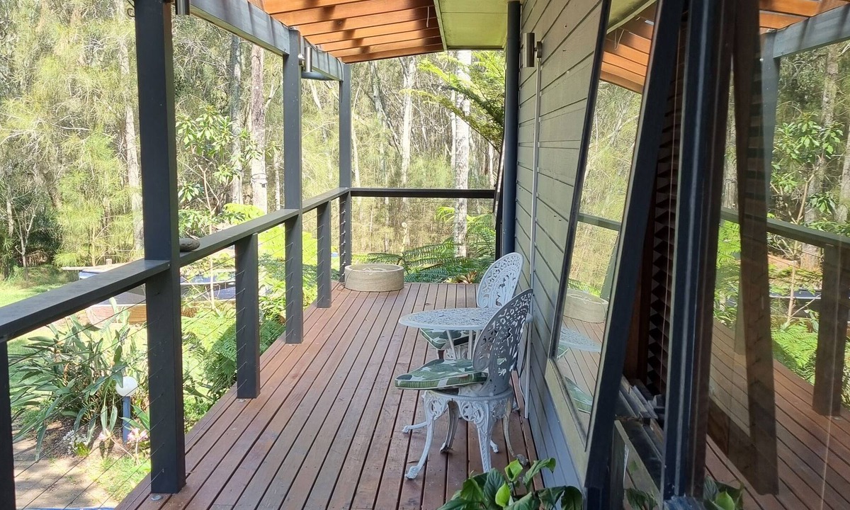 Tacoma South Bed & Breakfast | 2-Bedroom unit overlooking the river