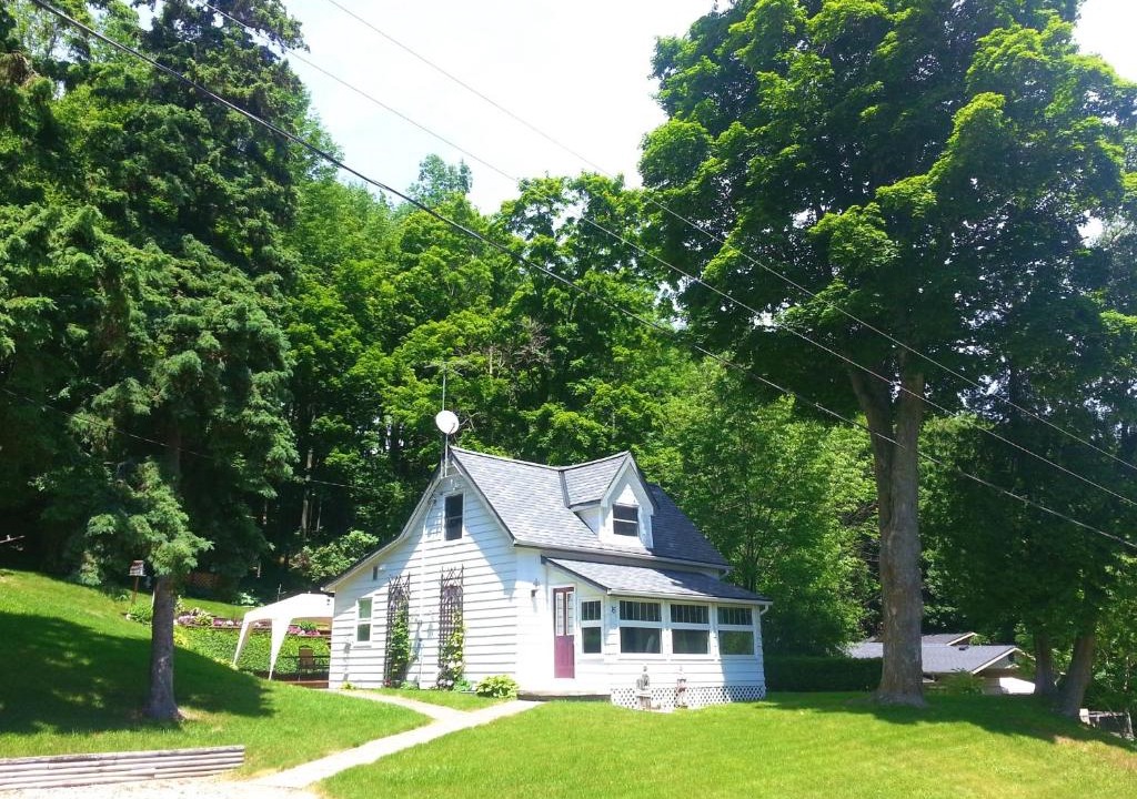 Port Albert House | 2 bedroom Wiffen Cottage