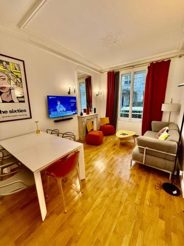 Ternes Apartment | 2 Bedroom with Spacious Terrace minutes from Champs Elysées