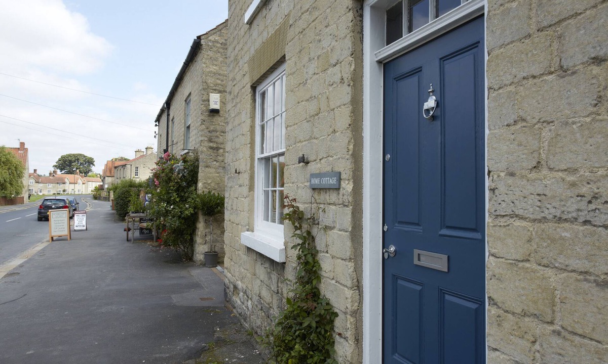 Hovingham Cottage | 2 bedroomed Cottage. Pet Friendly