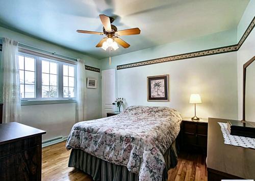 Longueuil House | 2 beds in a private room B with a free parking -15 min from downtown